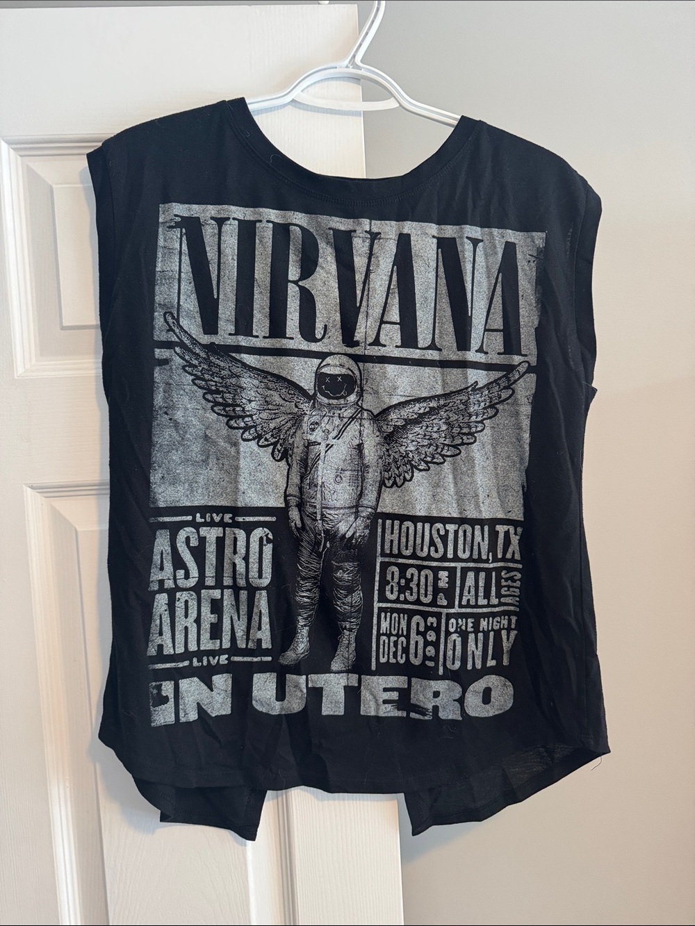 NIRVANA Black Sleeveless Tour Graphic Tee with Silver Print